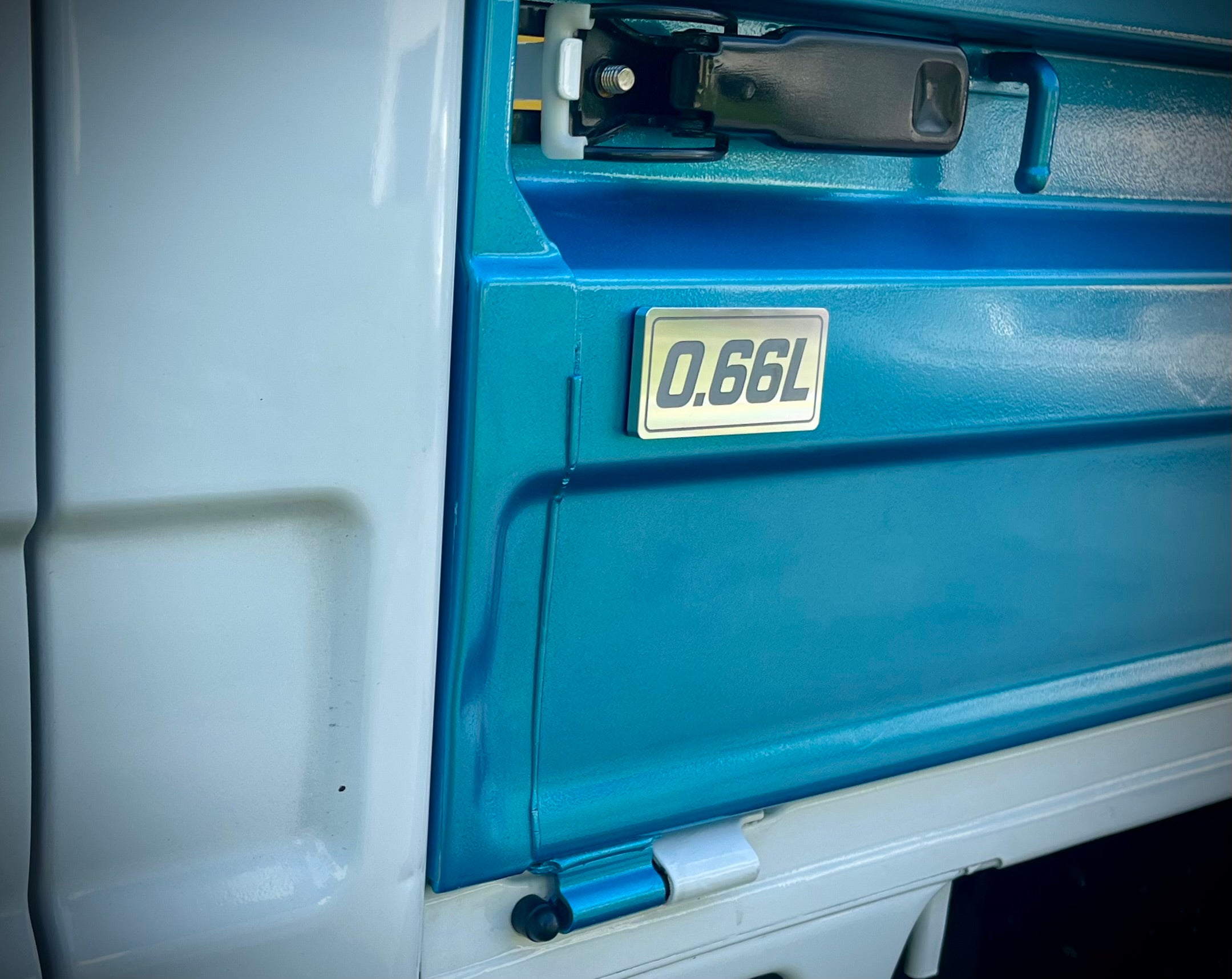 0.66L Kei Truck & Van - Solid Aluminum Badge